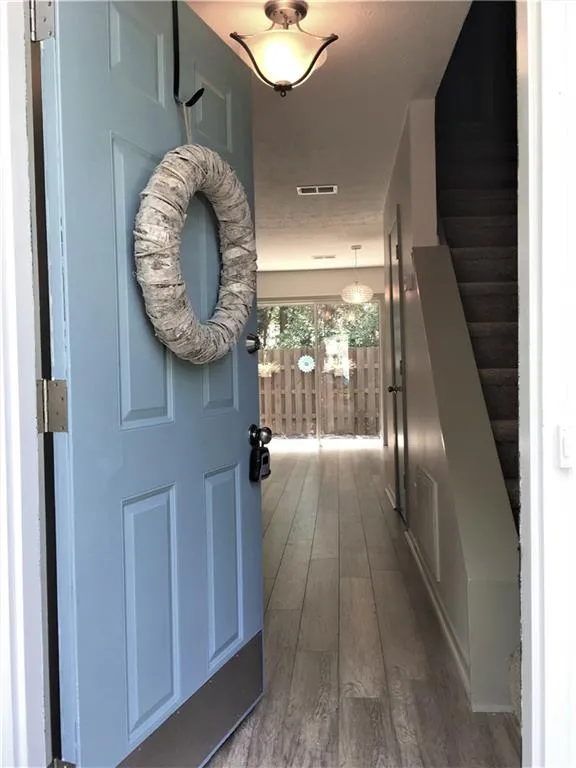 2304 Queen Anne Court, Sandy Springs, Georgia 30350, 2 Bedrooms Bedrooms, ,2 BathroomsBathrooms,Residential,Sold,2304 Queen Anne Court,5885027