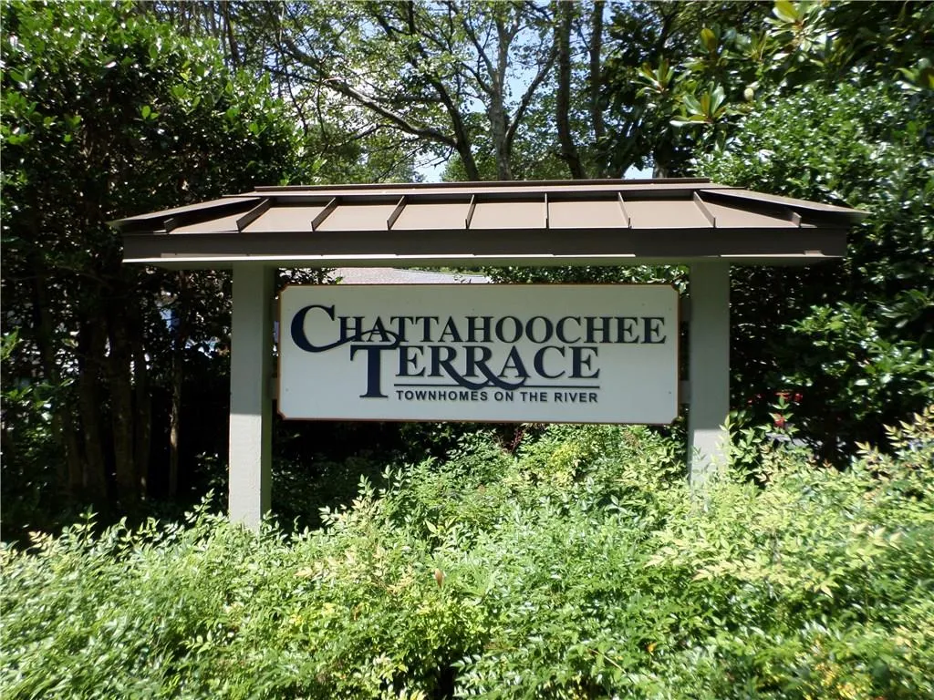 2304 Queen Anne Court, Sandy Springs, Georgia 30350, 2 Bedrooms Bedrooms, ,2 BathroomsBathrooms,Residential,Sold,2304 Queen Anne Court,5885027