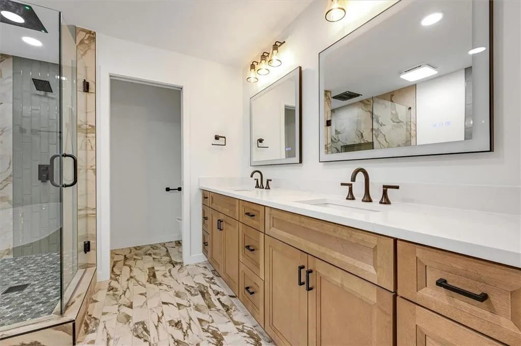 Premium Shower, double vanity, luxury lighting