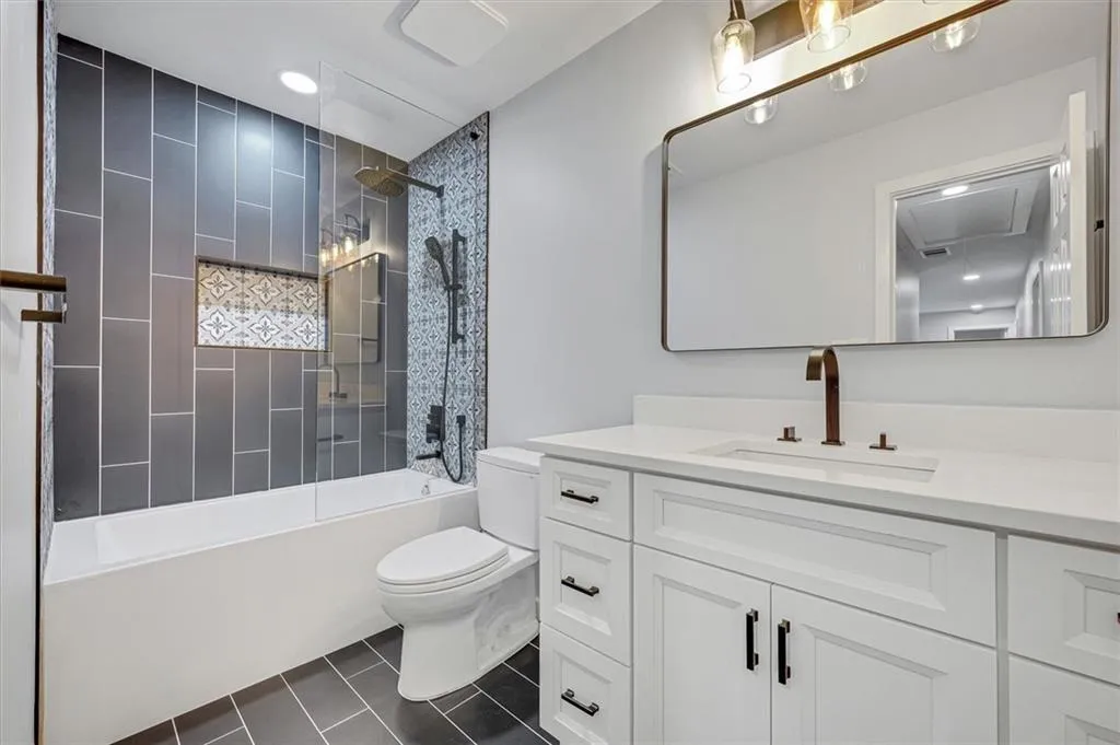 Upstairs Bathroom