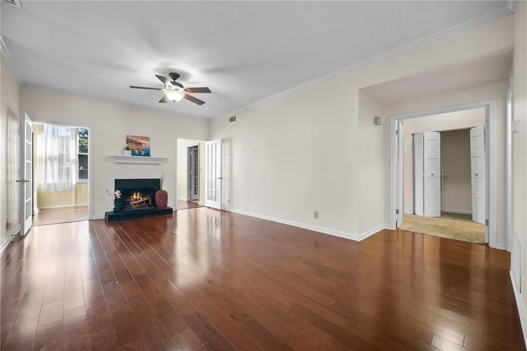 5145 Chemin De Vie, Sandy Springs, Georgia 30342, 2 Bedrooms Bedrooms, ,2 BathroomsBathrooms,Residential,Sold,5145 Chemin De Vie,6959315