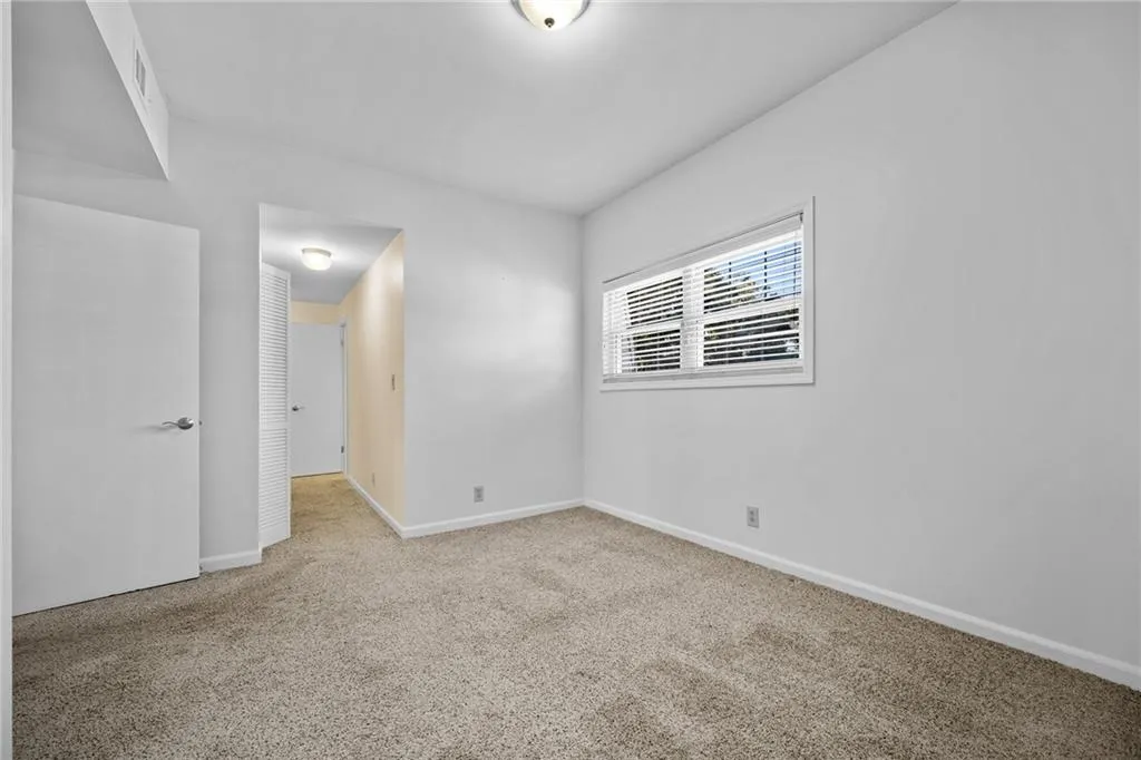 5145 Chemin De Vie, Sandy Springs, Georgia 30342, 2 Bedrooms Bedrooms, ,2 BathroomsBathrooms,Residential,Sold,5145 Chemin De Vie,6959315