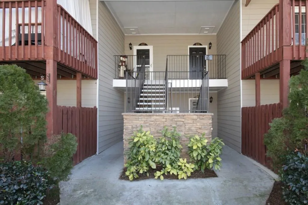 406 Brighton Point, Atlanta, Georgia 30328, 2 Bedrooms Bedrooms, ,2 BathroomsBathrooms,Residential,Sold,406 Brighton Point,5958228