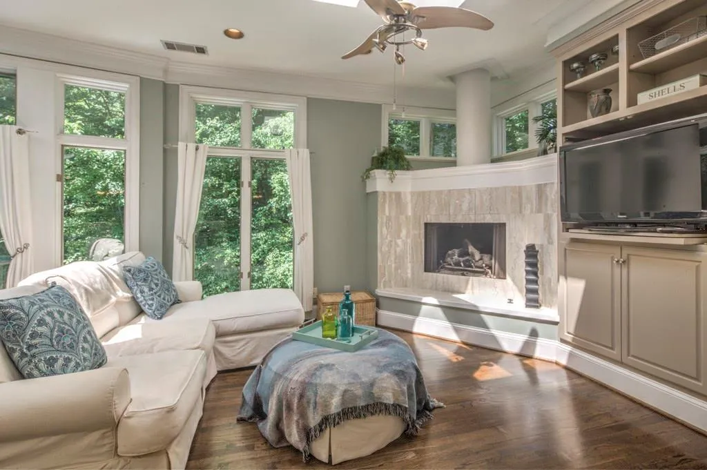 585 Idlewood Drive, Atlanta, Georgia 30327, 6 Bedrooms Bedrooms, ,5 BathroomsBathrooms,Residential,Sold,585 Idlewood Drive,5697225
