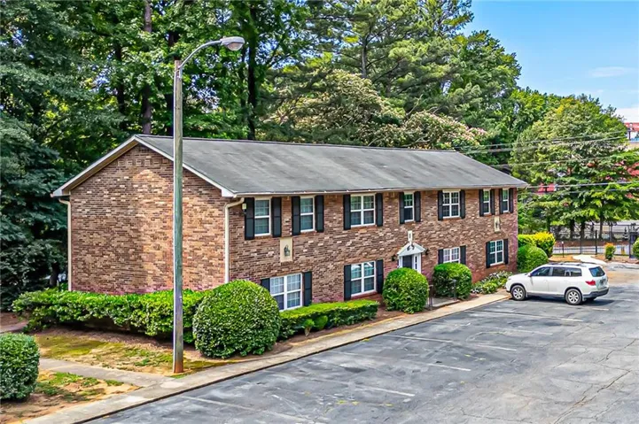3665 Chestnut Drive Unit F2, Atlanta, Georgia 30340