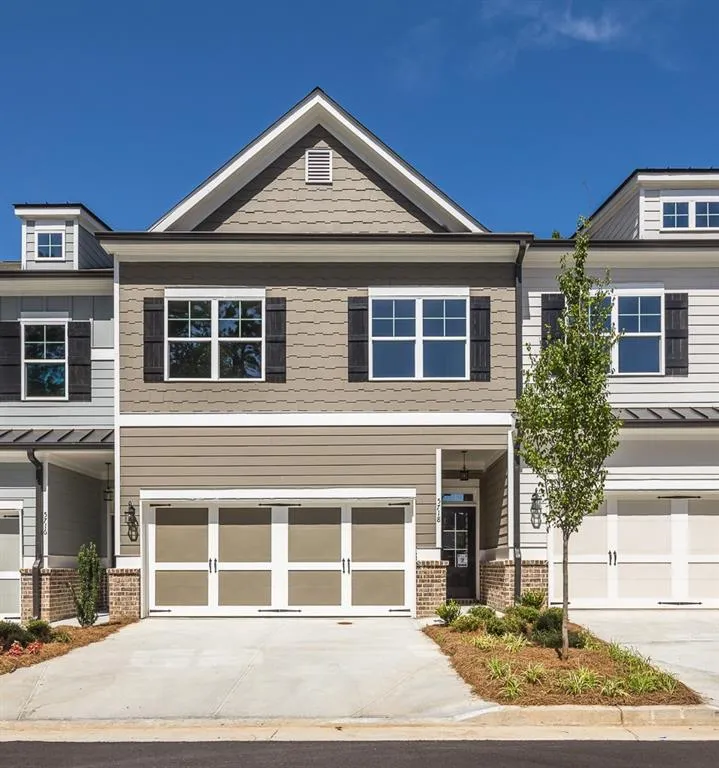 5720 Taylor Way Unit 3, Sandy Springs, Georgia 30342, 3 Bedrooms Bedrooms, ,2 BathroomsBathrooms,Residential,Sold,5720 Taylor Way Unit 3,5939030