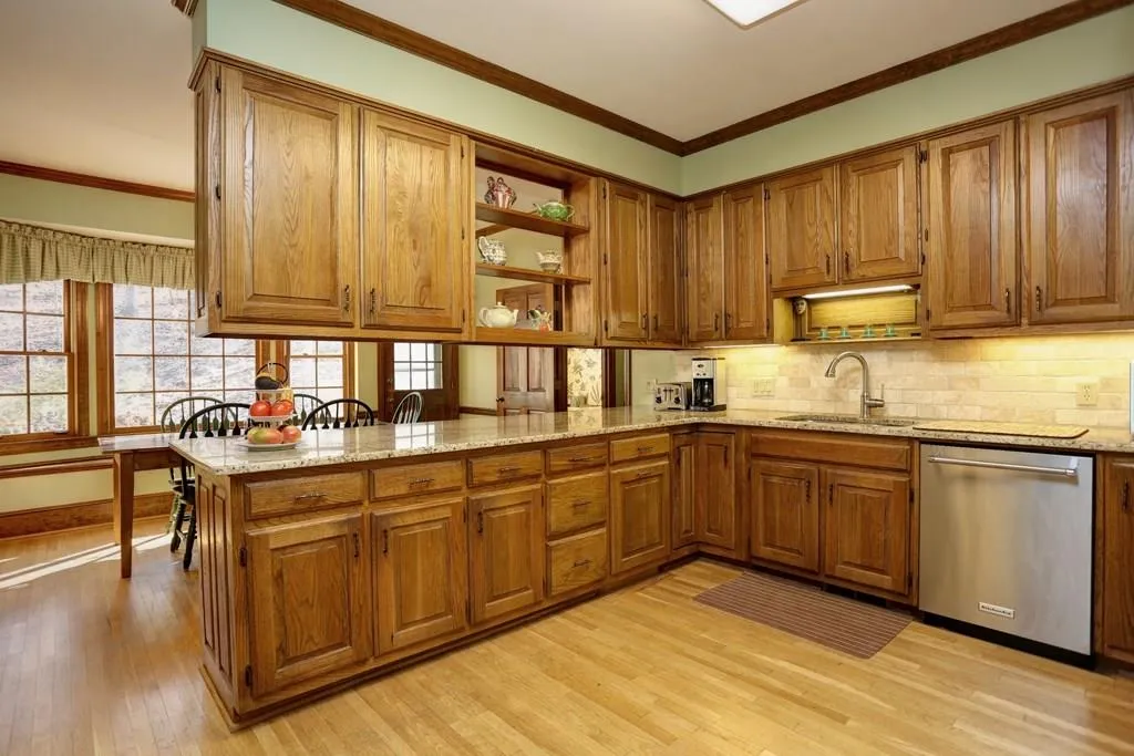 685 Bittersweet Trail, Sandy Springs, Georgia 30350, 5 Bedrooms Bedrooms, ,4 BathroomsBathrooms,Residential,Sold,685 Bittersweet Trail,5792019