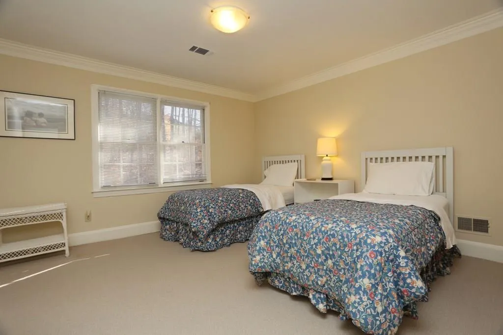 685 Bittersweet Trail, Sandy Springs, Georgia 30350, 5 Bedrooms Bedrooms, ,4 BathroomsBathrooms,Residential,Sold,685 Bittersweet Trail,5792019