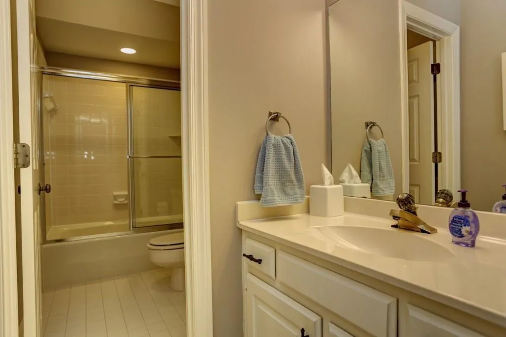 685 Bittersweet Trail, Sandy Springs, Georgia 30350, 5 Bedrooms Bedrooms, ,4 BathroomsBathrooms,Residential,Sold,685 Bittersweet Trail,5792019