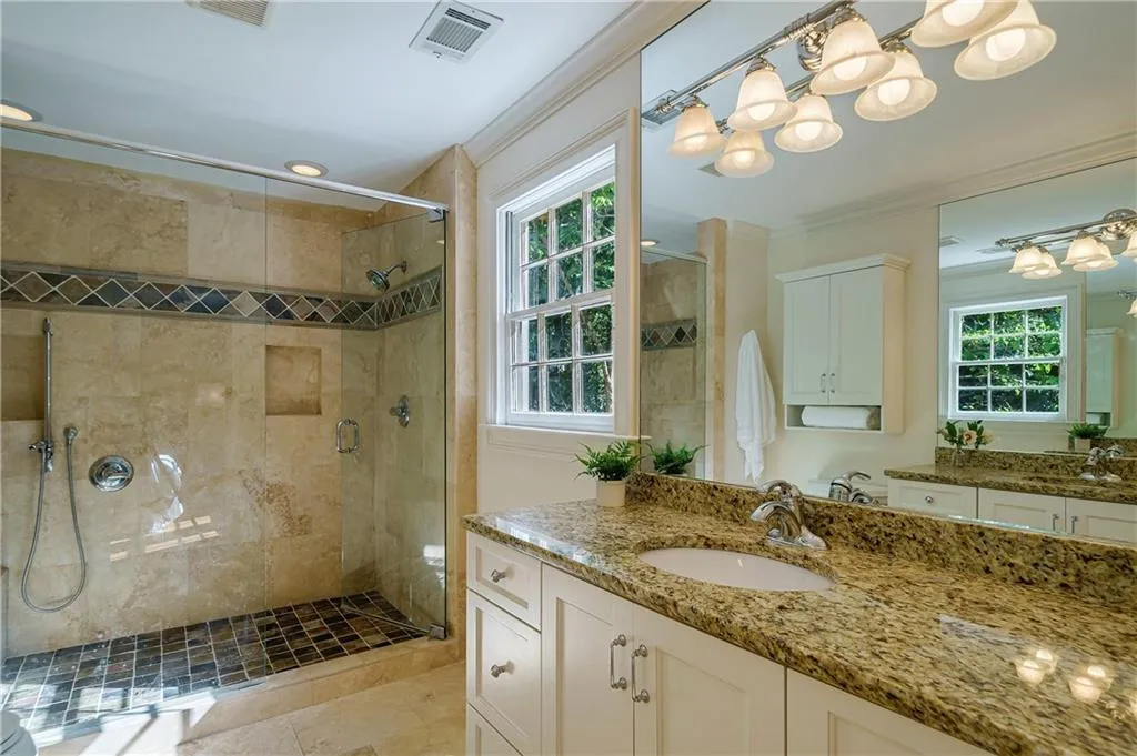 305 Drummen Court, Atlanta, Georgia 30328, 4 Bedrooms Bedrooms, ,3 BathroomsBathrooms,Residential,Sold,305 Drummen Court,7049471