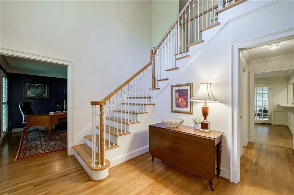 305 Drummen Court, Atlanta, Georgia 30328, 4 Bedrooms Bedrooms, ,3 BathroomsBathrooms,Residential,Sold,305 Drummen Court,7049471