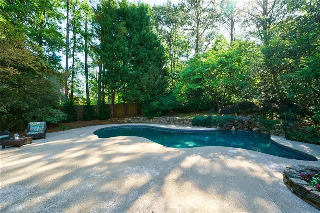 305 Drummen Court, Atlanta, Georgia 30328, 4 Bedrooms Bedrooms, ,3 BathroomsBathrooms,Residential,Sold,305 Drummen Court,7049471