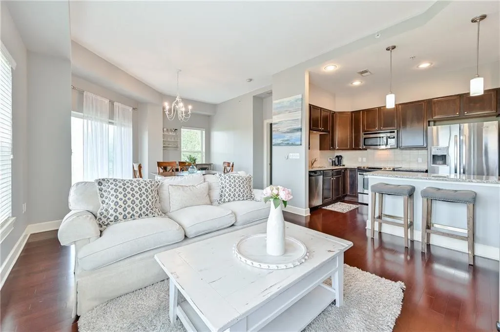 200 River Vista Drive Unit 702, Atlanta, Georgia 30339, 2 Bedrooms Bedrooms, ,2 BathroomsBathrooms,Residential,Sold,200 River Vista Drive Unit 702,6746701