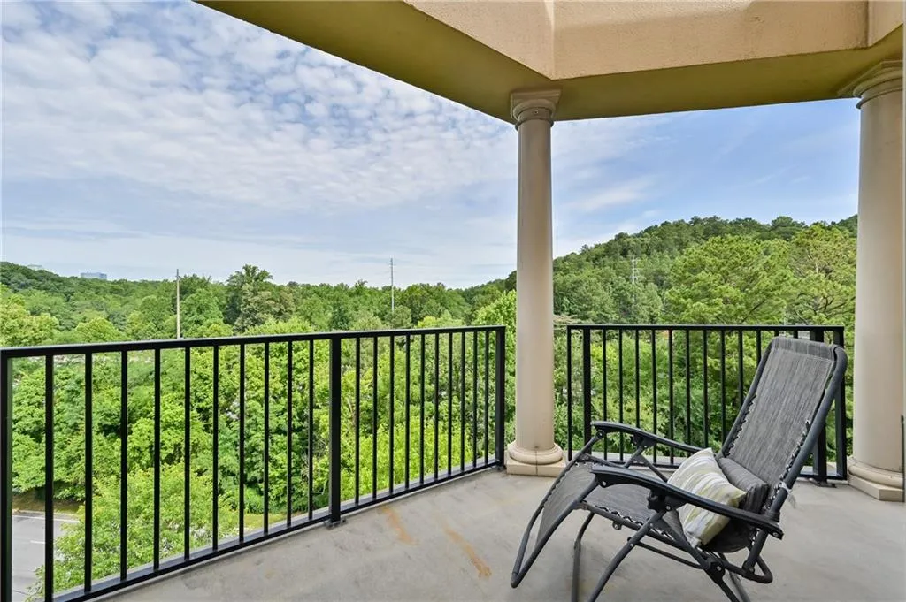 200 River Vista Drive Unit 702, Atlanta, Georgia 30339, 2 Bedrooms Bedrooms, ,2 BathroomsBathrooms,Residential,Sold,200 River Vista Drive Unit 702,6746701