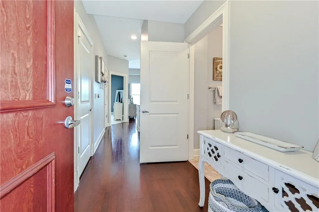 200 River Vista Drive Unit 702, Atlanta, Georgia 30339, 2 Bedrooms Bedrooms, ,2 BathroomsBathrooms,Residential,Sold,200 River Vista Drive Unit 702,6746701