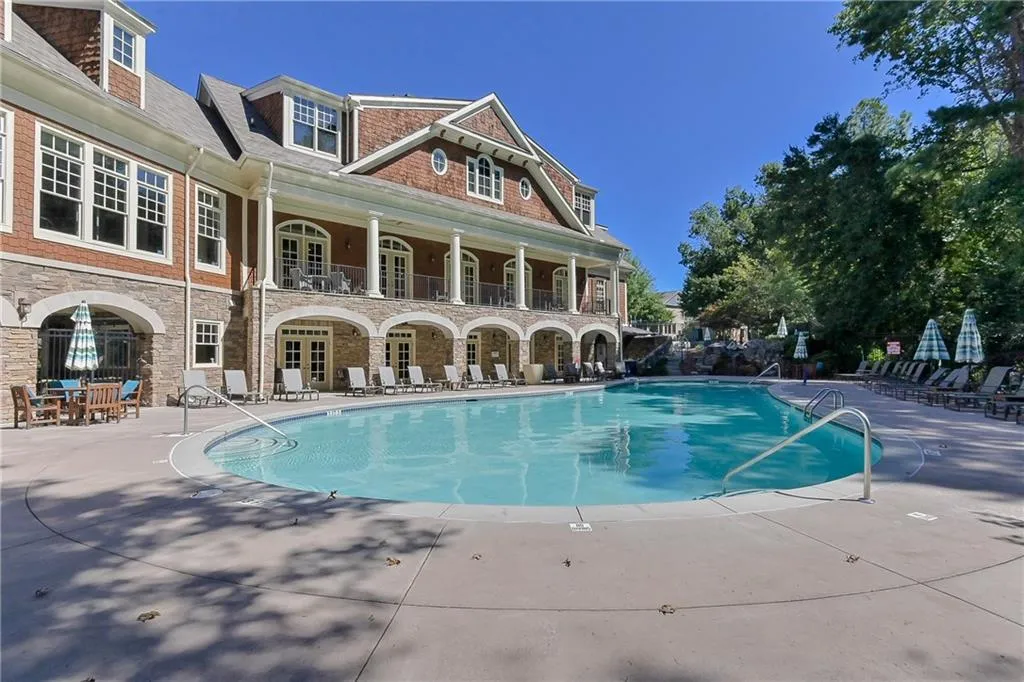 200 River Vista Drive Unit 702, Atlanta, Georgia 30339, 2 Bedrooms Bedrooms, ,2 BathroomsBathrooms,Residential,Sold,200 River Vista Drive Unit 702,6746701