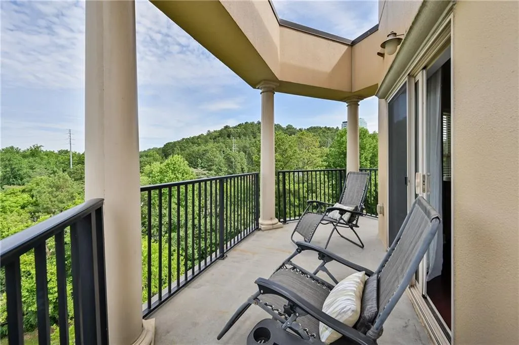 200 River Vista Drive Unit 702, Atlanta, Georgia 30339, 2 Bedrooms Bedrooms, ,2 BathroomsBathrooms,Residential,Sold,200 River Vista Drive Unit 702,6746701
