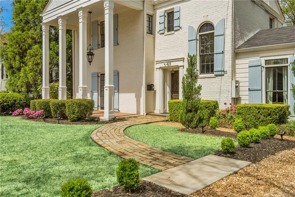 423 Collier Road Nw, Atlanta, Georgia 30309, 4 Bedrooms Bedrooms, ,2 BathroomsBathrooms,Residential,Sold,423 Collier Road Nw,5982864