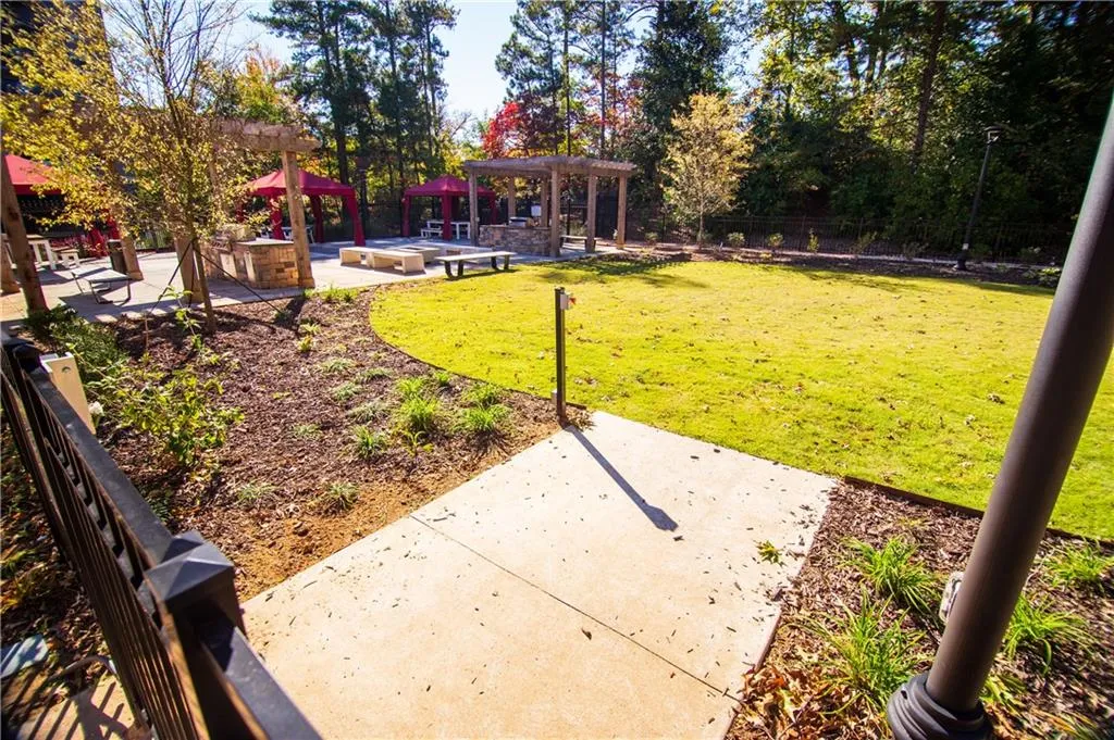 795 Hammond Drive Unit 609, Atlanta, Georgia 30328, 1 Bedroom Bedrooms, ,1 BathroomBathrooms,Residential,Sold,795 Hammond Drive Unit 609,6969401