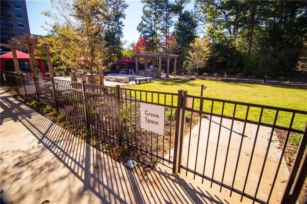 795 Hammond Drive Unit 609, Atlanta, Georgia 30328, 1 Bedroom Bedrooms, ,1 BathroomBathrooms,Residential,Sold,795 Hammond Drive Unit 609,6969401