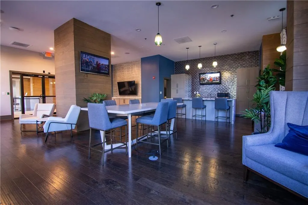 795 Hammond Drive Unit 609, Atlanta, Georgia 30328, 1 Bedroom Bedrooms, ,1 BathroomBathrooms,Residential,Sold,795 Hammond Drive Unit 609,6969401