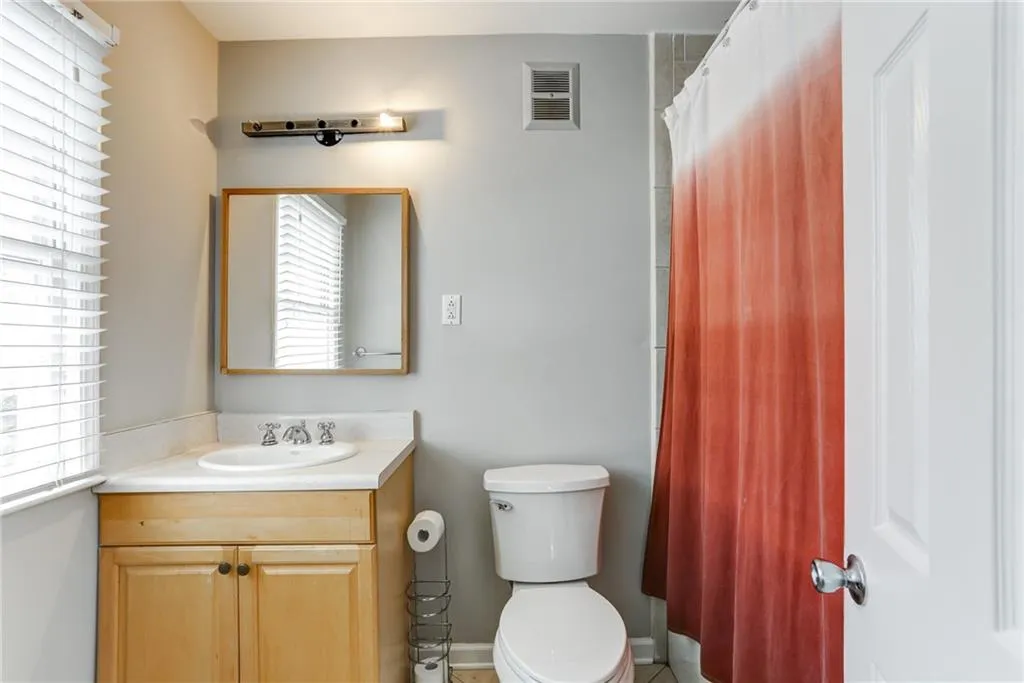 Georgia 30328, ,2 BathroomsBathrooms,Residential,Sold,6676274