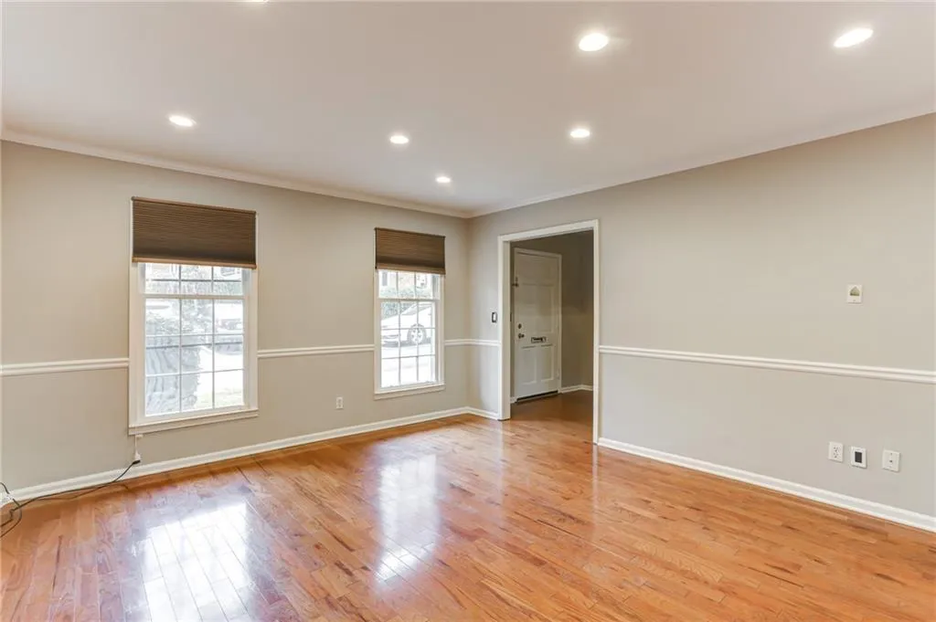 Georgia 30328, ,2 BathroomsBathrooms,Residential,Sold,6676274