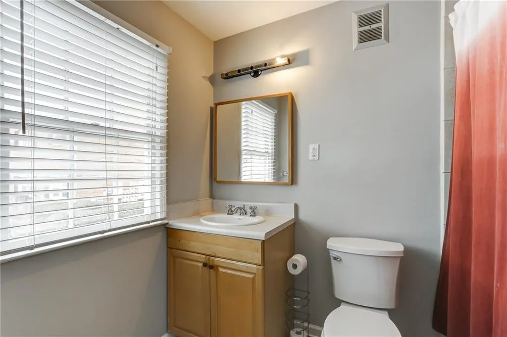 Georgia 30328, ,2 BathroomsBathrooms,Residential,Sold,6676274