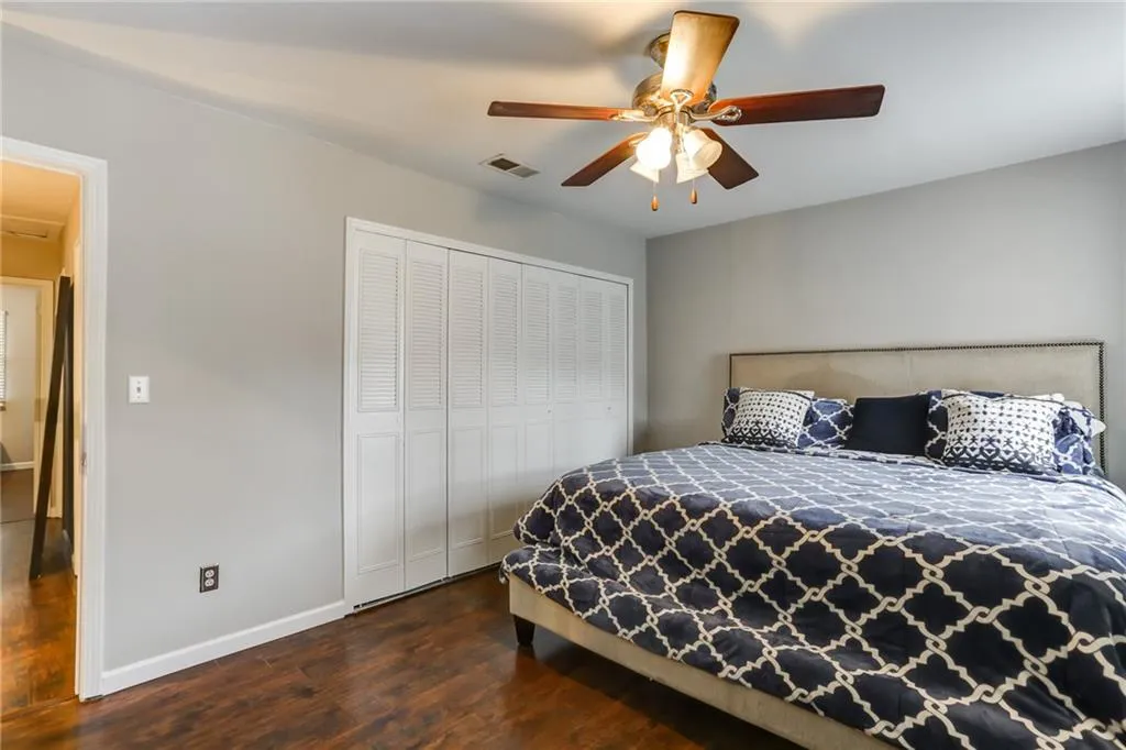 Georgia 30328, ,2 BathroomsBathrooms,Residential,Sold,6676274