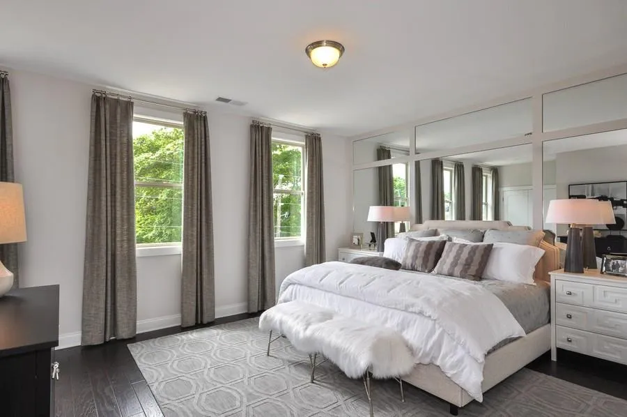 2013 Wheaton Way, Sandy Springs, Georgia 30328, 3 Bedrooms Bedrooms, ,4 BathroomsBathrooms,Residential,Sold,2013 Wheaton Way,5766903