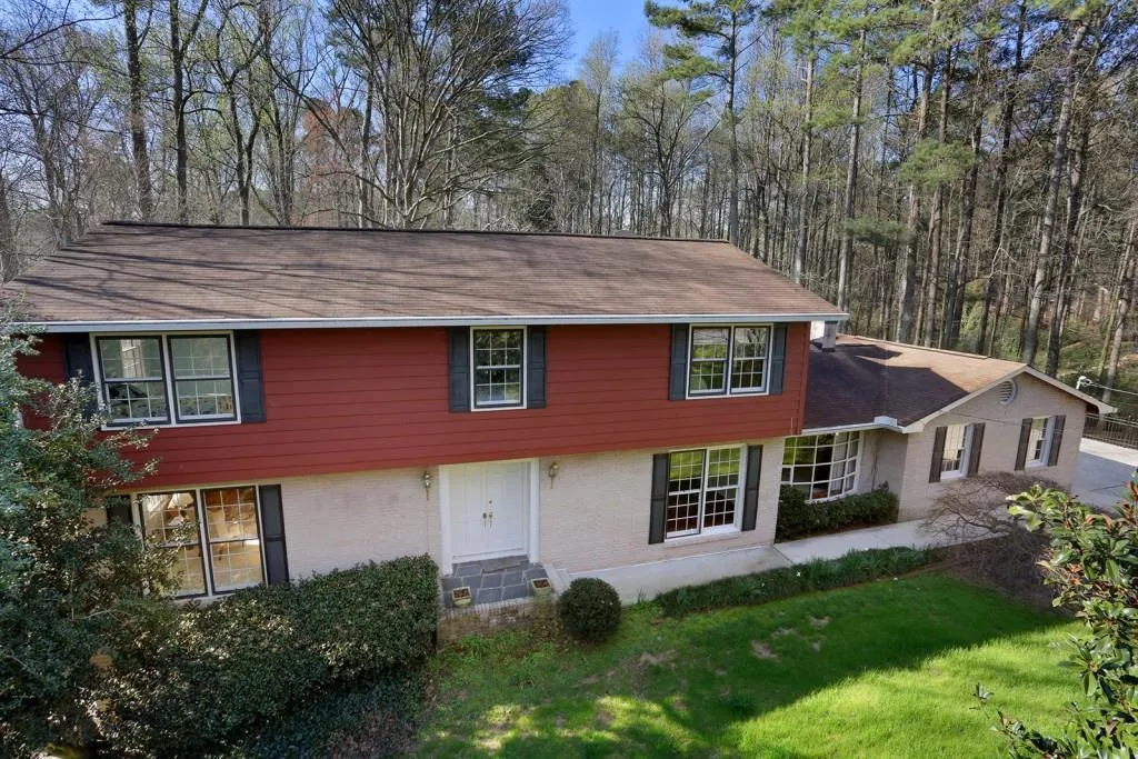1185 Dunwoody Road, Sandy Springs, Georgia 30338, 5 Bedrooms Bedrooms, ,3 BathroomsBathrooms,Residential,Sold,1185 Dunwoody Road,5661304