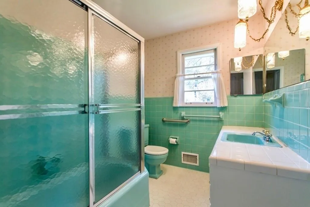 6715 Wright Road, Sandy Springs, Georgia 30328, 3 Bedrooms Bedrooms, ,2 BathroomsBathrooms,Residential,Sold,6715 Wright Road,6525695