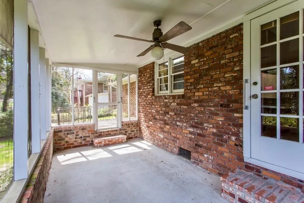6715 Wright Road, Sandy Springs, Georgia 30328, 3 Bedrooms Bedrooms, ,2 BathroomsBathrooms,Residential,Sold,6715 Wright Road,6525695