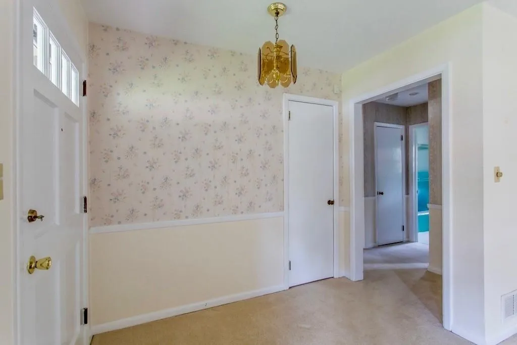 6715 Wright Road, Sandy Springs, Georgia 30328, 3 Bedrooms Bedrooms, ,2 BathroomsBathrooms,Residential,Sold,6715 Wright Road,6525695