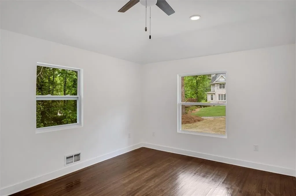 266 Colewood Way, Atlanta, Georgia 30328, 5 Bedrooms Bedrooms, ,2 BathroomsBathrooms,Residential,For Sale,266 Colewood Way,7632649