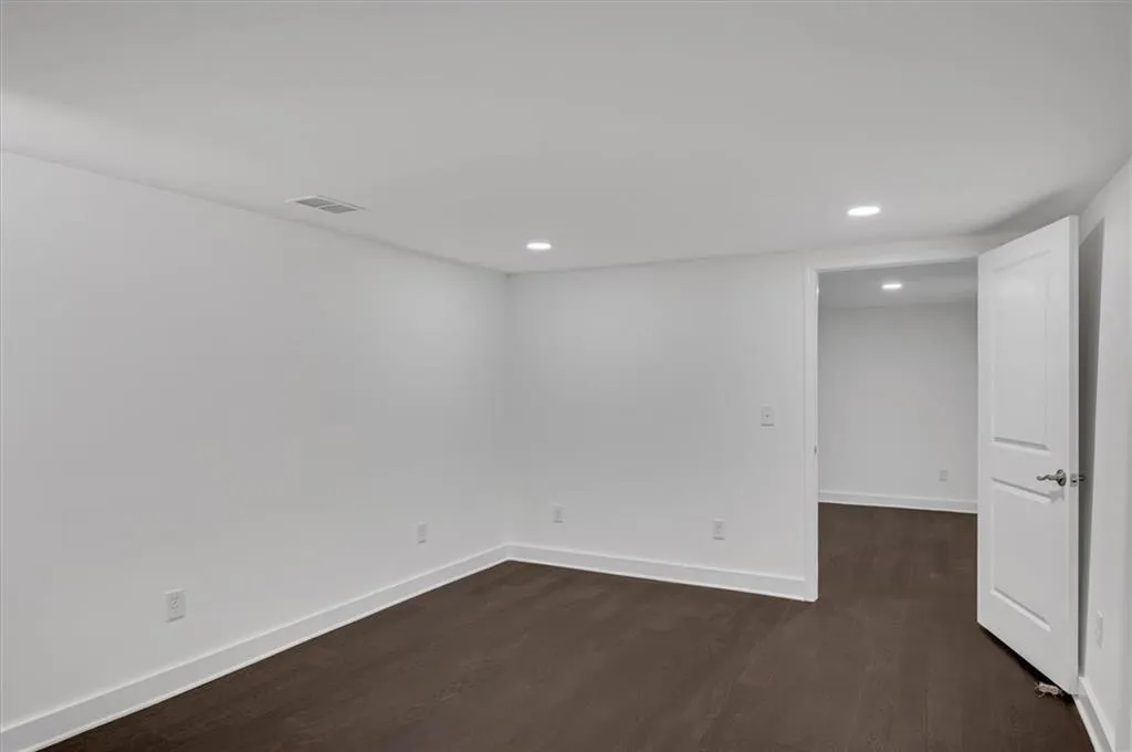 266 Colewood Way, Atlanta, Georgia 30328, 5 Bedrooms Bedrooms, ,2 BathroomsBathrooms,Residential,For Sale,266 Colewood Way,7632649