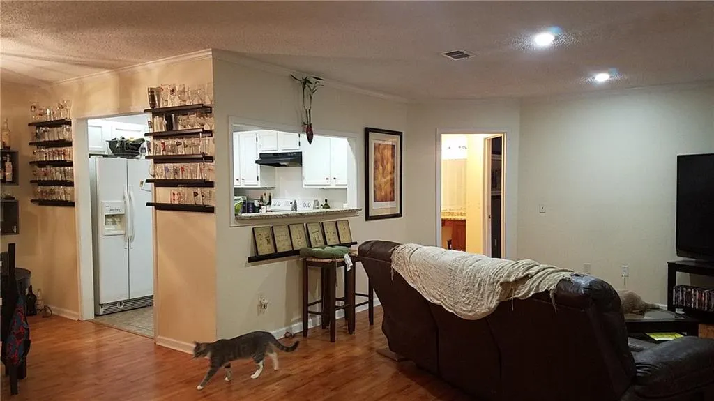 710 Abingdon Way, Atlanta, Georgia 30328, 1 Bedroom Bedrooms, ,1 BathroomBathrooms,Residential,Sold,710 Abingdon Way,6082199