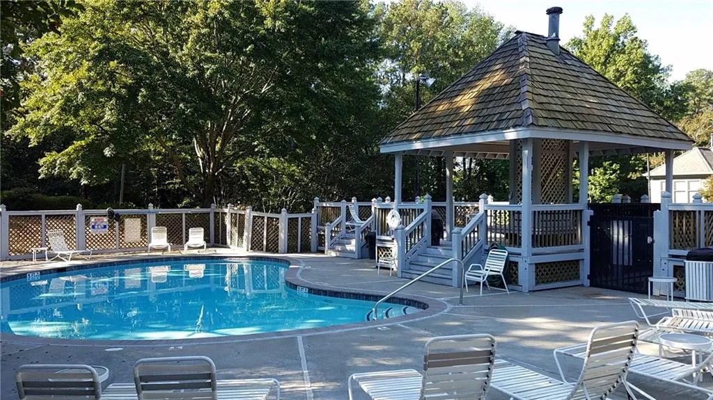 710 Abingdon Way, Atlanta, Georgia 30328, 1 Bedroom Bedrooms, ,1 BathroomBathrooms,Residential,Sold,710 Abingdon Way,6082199