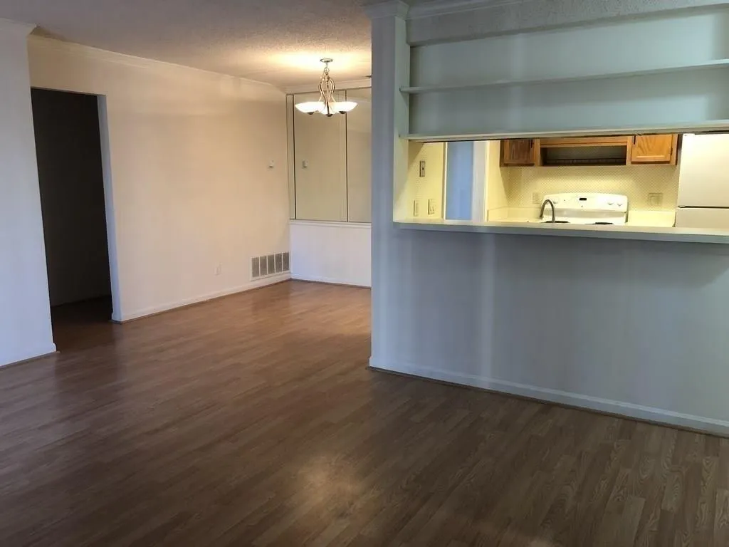 101 Barrington Hills Drive, Atlanta, Georgia 30350, 1 Bedroom Bedrooms, ,1 BathroomBathrooms,Residential,Sold,101 Barrington Hills Drive,6628226