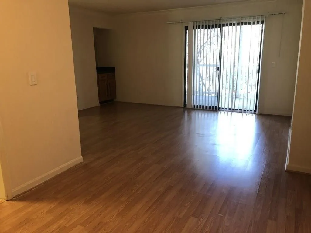 101 Barrington Hills Drive, Atlanta, Georgia 30350, 1 Bedroom Bedrooms, ,1 BathroomBathrooms,Residential,Sold,101 Barrington Hills Drive,6628226