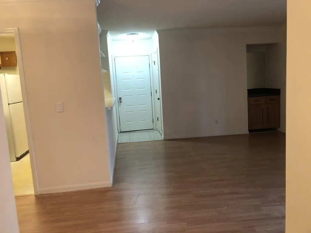 101 Barrington Hills Drive, Atlanta, Georgia 30350, 1 Bedroom Bedrooms, ,1 BathroomBathrooms,Residential,Sold,101 Barrington Hills Drive,6628226