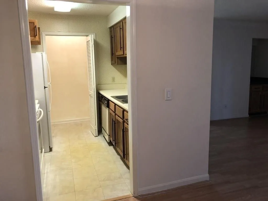 101 Barrington Hills Drive, Atlanta, Georgia 30350, 1 Bedroom Bedrooms, ,1 BathroomBathrooms,Residential,Sold,101 Barrington Hills Drive,6628226
