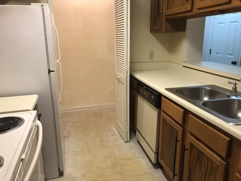 101 Barrington Hills Drive, Atlanta, Georgia 30350, 1 Bedroom Bedrooms, ,1 BathroomBathrooms,Residential,Sold,101 Barrington Hills Drive,6628226