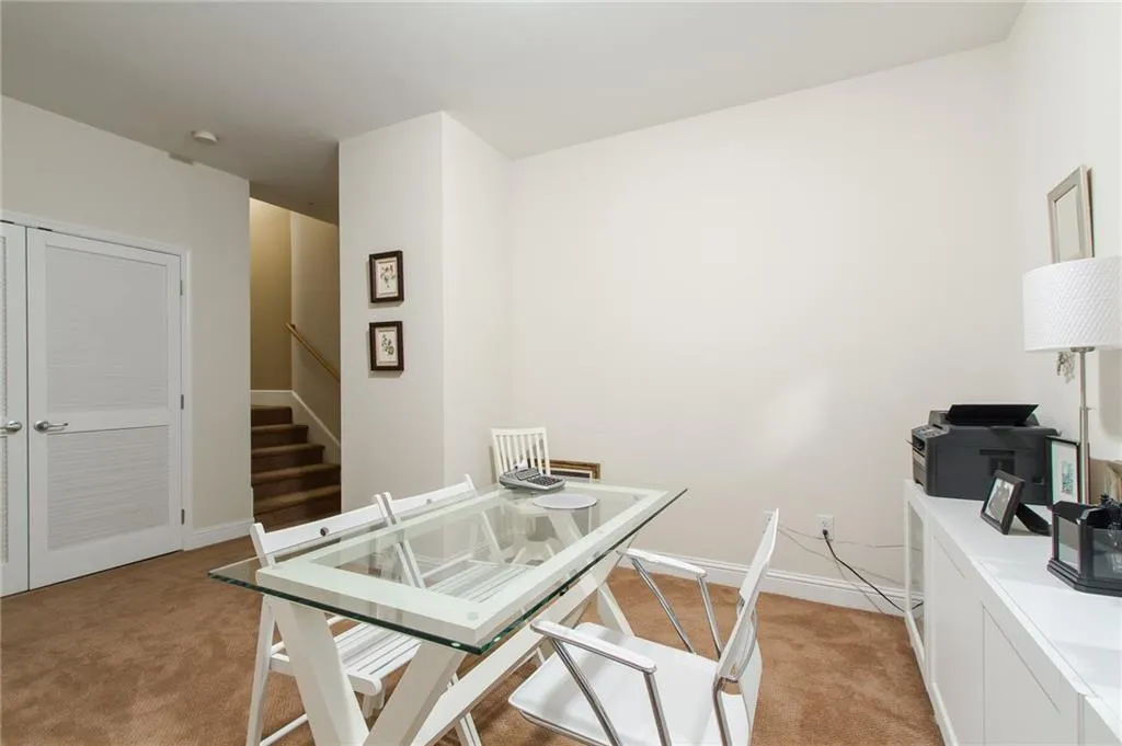 1123 Glenridge Place, Atlanta, Georgia 30342, 3 Bedrooms Bedrooms, ,2 BathroomsBathrooms,Residential,Sold,1123 Glenridge Place,5832111