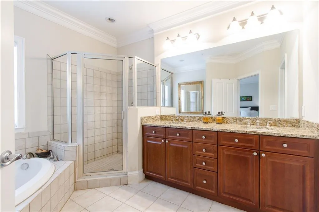 1123 Glenridge Place, Atlanta, Georgia 30342, 3 Bedrooms Bedrooms, ,2 BathroomsBathrooms,Residential,Sold,1123 Glenridge Place,5832111