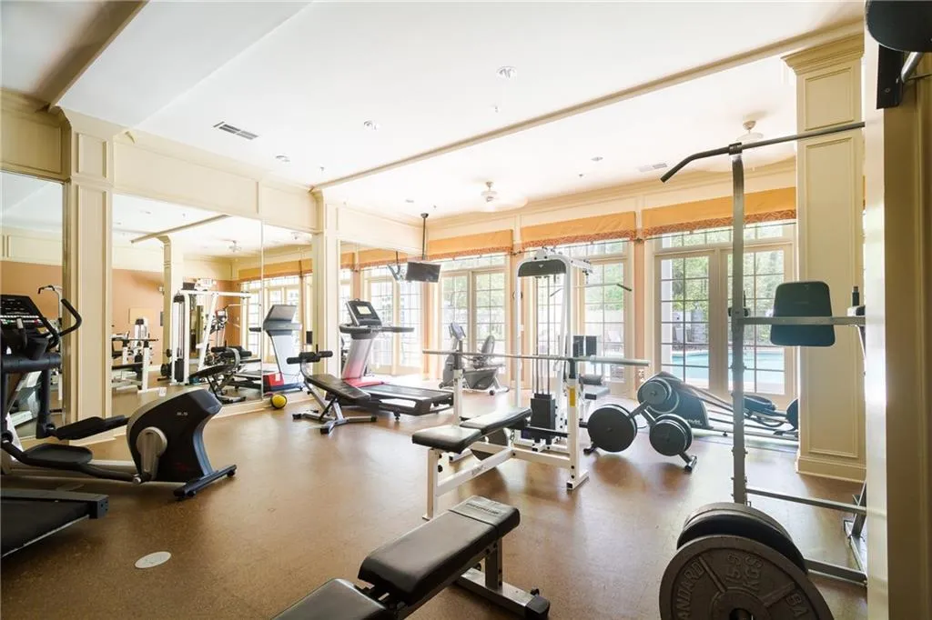 1123 Glenridge Place, Atlanta, Georgia 30342, 3 Bedrooms Bedrooms, ,2 BathroomsBathrooms,Residential,Sold,1123 Glenridge Place,5832111