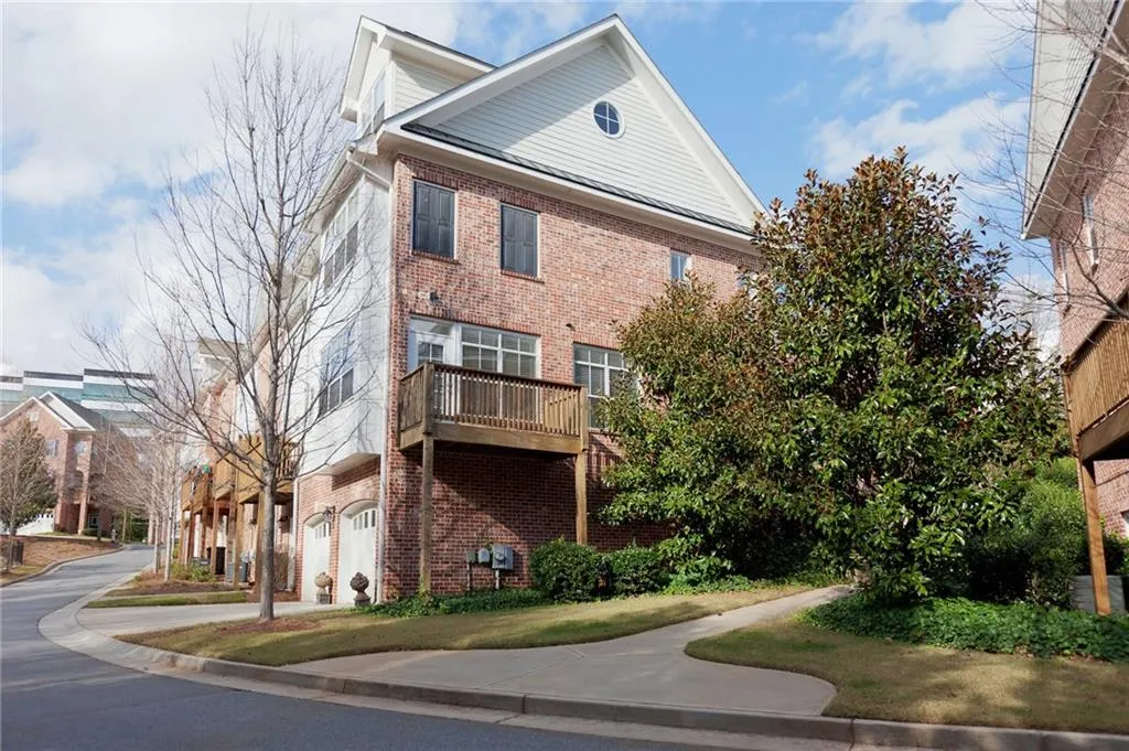 1123 Glenridge Place, Atlanta, Georgia 30342, 3 Bedrooms Bedrooms, ,2 BathroomsBathrooms,Residential,Sold,1123 Glenridge Place,5832111