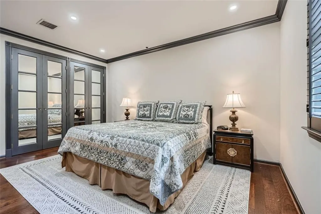 2499 Peachtree Road Ne Unit 108, Atlanta, Georgia 30305, 2 Bedrooms Bedrooms, ,2 BathroomsBathrooms,Residential,For Sale,2499 Peachtree Road Ne Unit 108,7641661