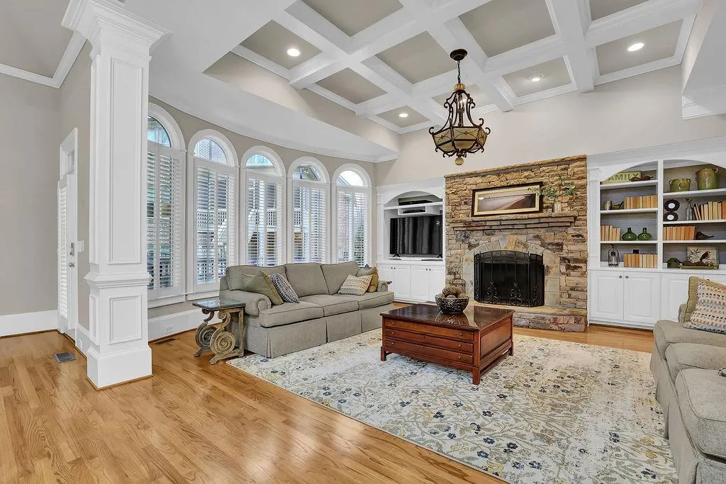 515 Glengate Cove, Sandy Springs, Georgia 30328, 5 Bedrooms Bedrooms, ,5 BathroomsBathrooms,Residential,Sold,515 Glengate Cove,7154415