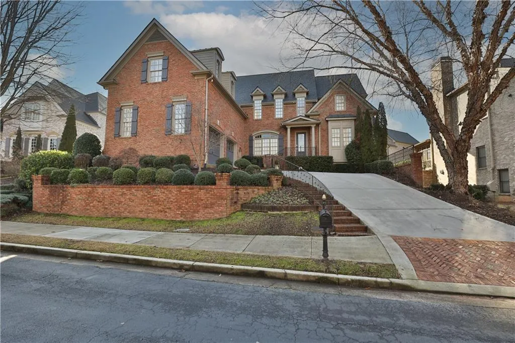 515 Glengate Cove, Sandy Springs, Georgia 30328, 5 Bedrooms Bedrooms, ,5 BathroomsBathrooms,Residential,Sold,515 Glengate Cove,7154415